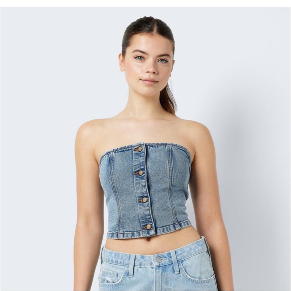Noisy May Denim corset. Strapless. Size XS. Worn nice. Like new.
